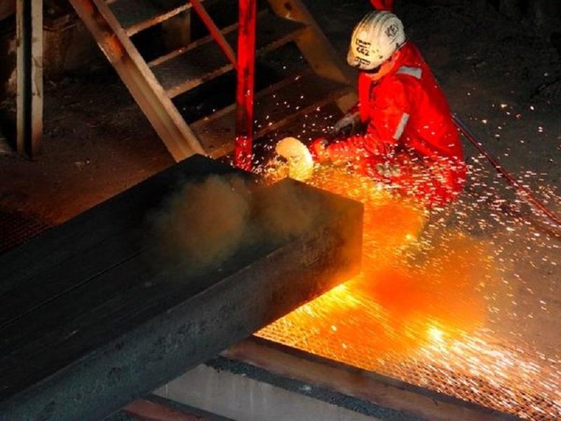 فولاد؛ صنعتی که می‌تواند ضامن توسعه اقتصادی باشد